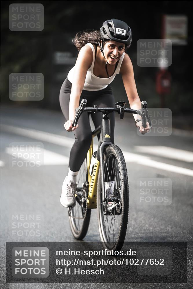 13.09.2026 - Stadtparktriathlon H.Heesch http://msf.ph/oto/10277652 13.09.2026 10:40:14 Radfahren 457, 472, 533, 559 meine-sportfotos.de