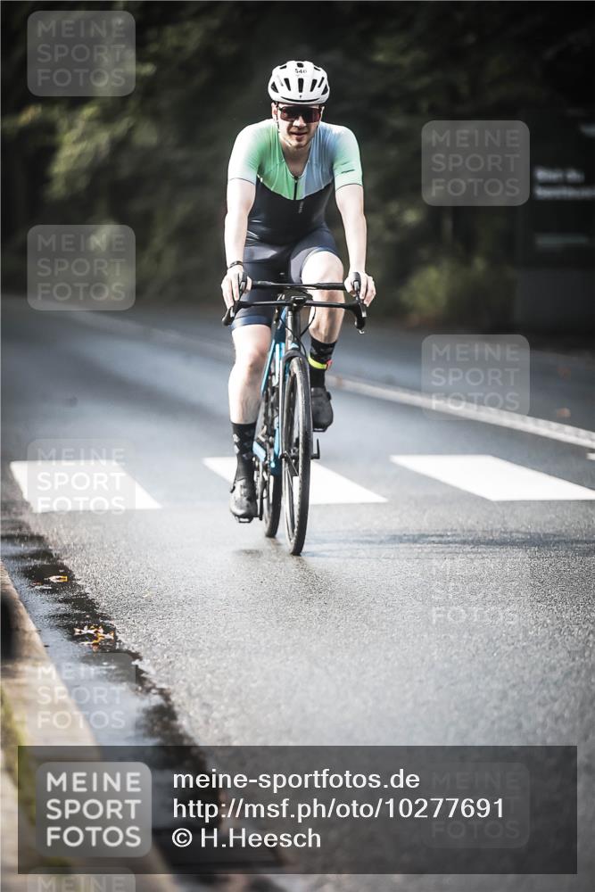 13.09.2026 - Stadtparktriathlon H.Heesch http://msf.ph/oto/10277691 13.09.2026 10:40:28 Radfahren 404, 512, 546 meine-sportfotos.de