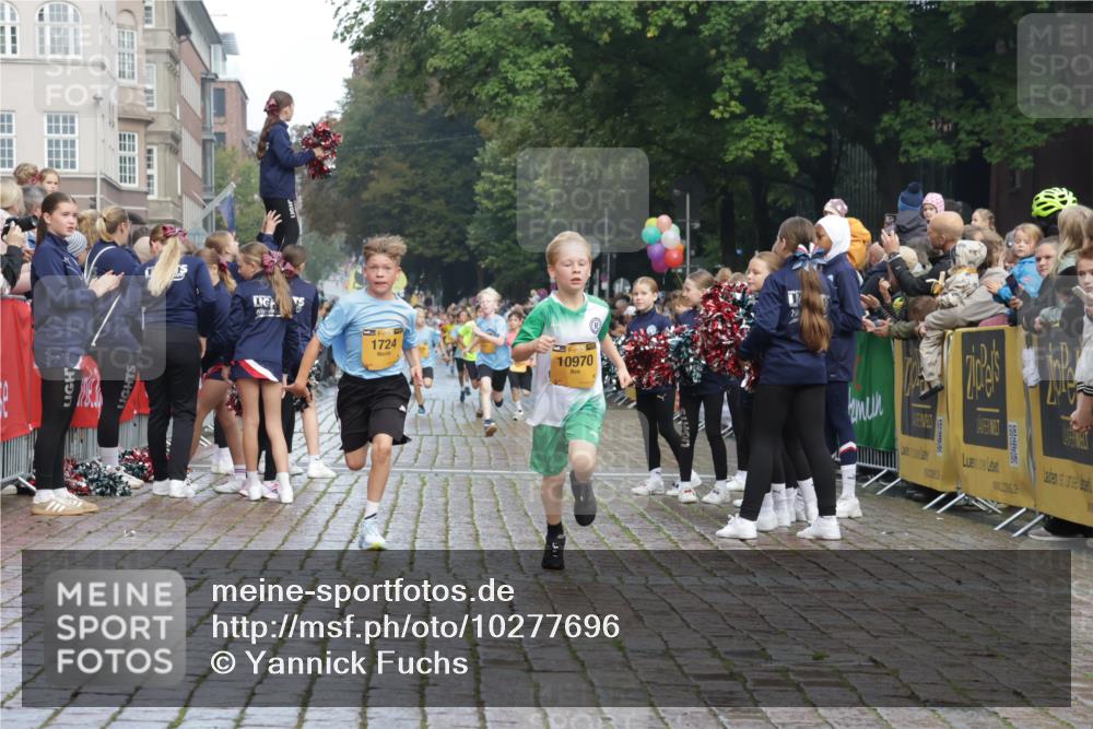 13.09.2026 - Kiel Lauf Yannick Fuchs http://msf.ph/oto/10277696 13.09.2026 08:50:48 Ziel 497, 2125, 3106, 5792, 5959, 9612, 10987, 2443, 3167, 3487, 7511, 10359, 496, 1724, 2343, 10957, 10970, 1710, 2909, 8786, 11542 meine-sportfotos.de