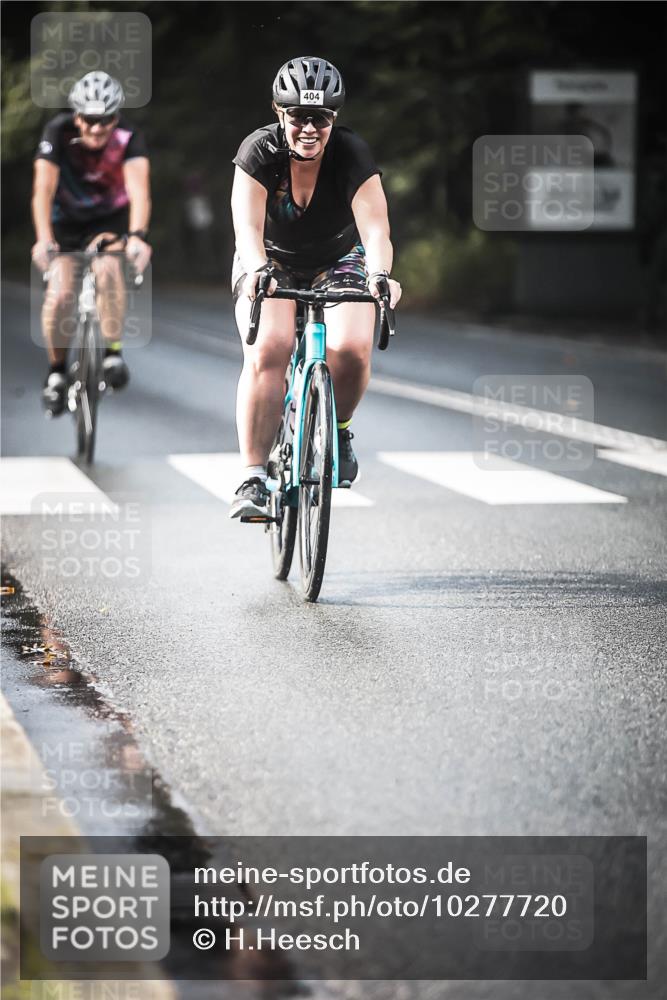 13.09.2026 - Stadtparktriathlon H.Heesch http://msf.ph/oto/10277720 13.09.2026 10:40:33 Radfahren 404, 512, 541, 546 meine-sportfotos.de