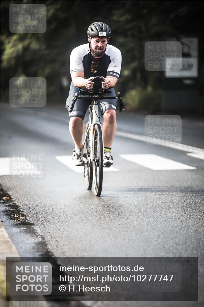 13.09.2026 - Stadtparktriathlon H.Heesch http://msf.ph/oto/10277747 13.09.2026 10:40:39 Radfahren 404, 442, 512, 541 meine-sportfotos.de