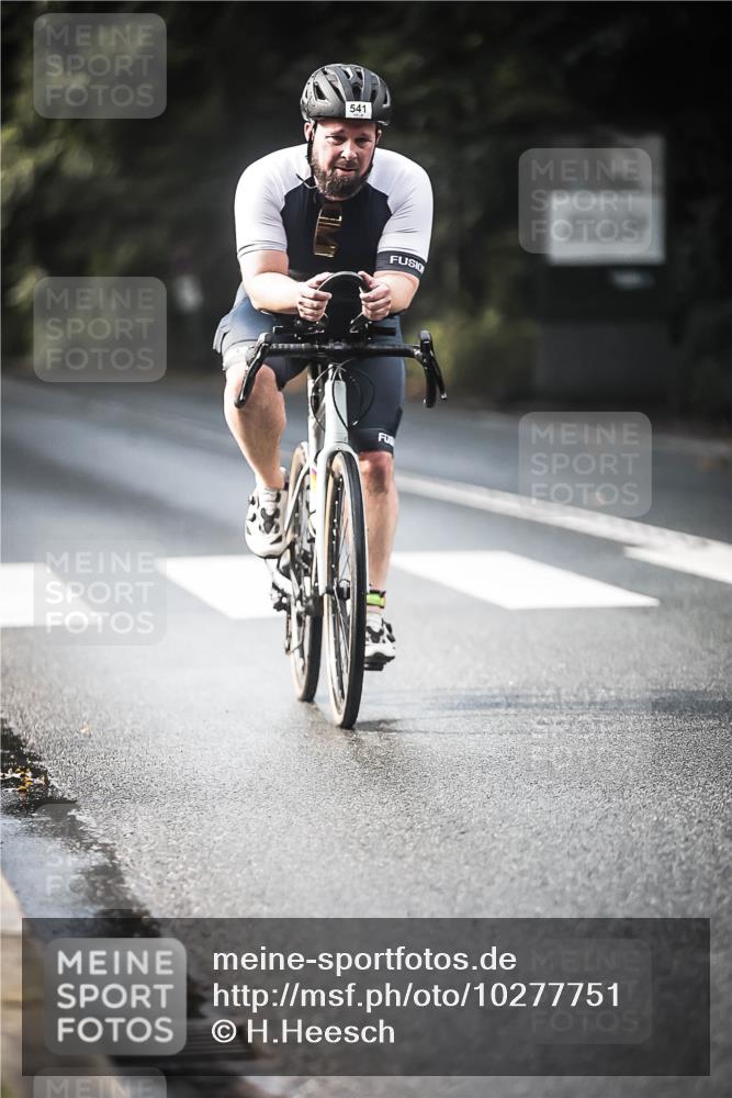 13.09.2026 - Stadtparktriathlon H.Heesch http://msf.ph/oto/10277751 13.09.2026 10:40:39 Radfahren 404, 442, 512, 541 meine-sportfotos.de