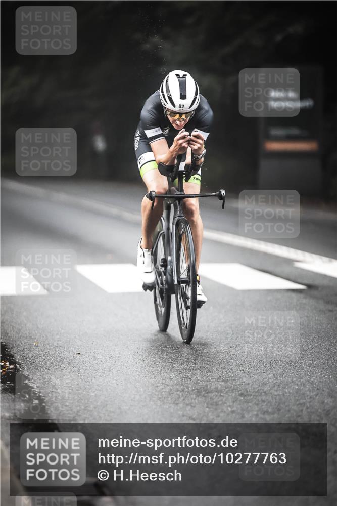 13.09.2026 - Stadtparktriathlon H.Heesch http://msf.ph/oto/10277763 13.09.2026 09:13:37 Radfahren 10, 30, 82, 92, 138, 141 meine-sportfotos.de