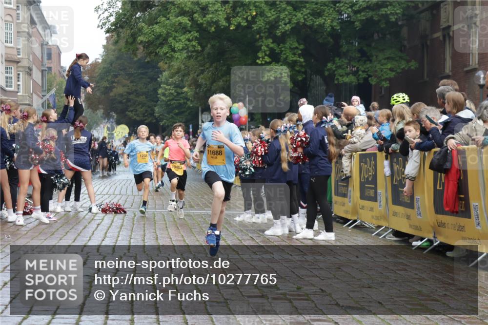 13.09.2026 - Kiel Lauf Yannick Fuchs http://msf.ph/oto/10277765 13.09.2026 08:50:52 Ziel 497, 2125, 3106, 5792, 5959, 9612, 10957, 10987, 2443, 3167, 3487, 5792, 7511, 10359, 496, 1724, 2343, 10463, 10970, 11688, 3167, 8786, 11542 meine-sportfotos.de