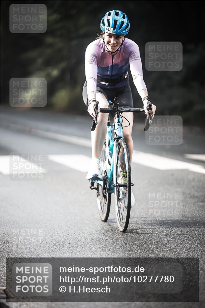 13.09.2026 - Stadtparktriathlon H.Heesch http://msf.ph/oto/10277780 13.09.2026 10:40:45 Radfahren 407, 442, 541, 548 meine-sportfotos.de