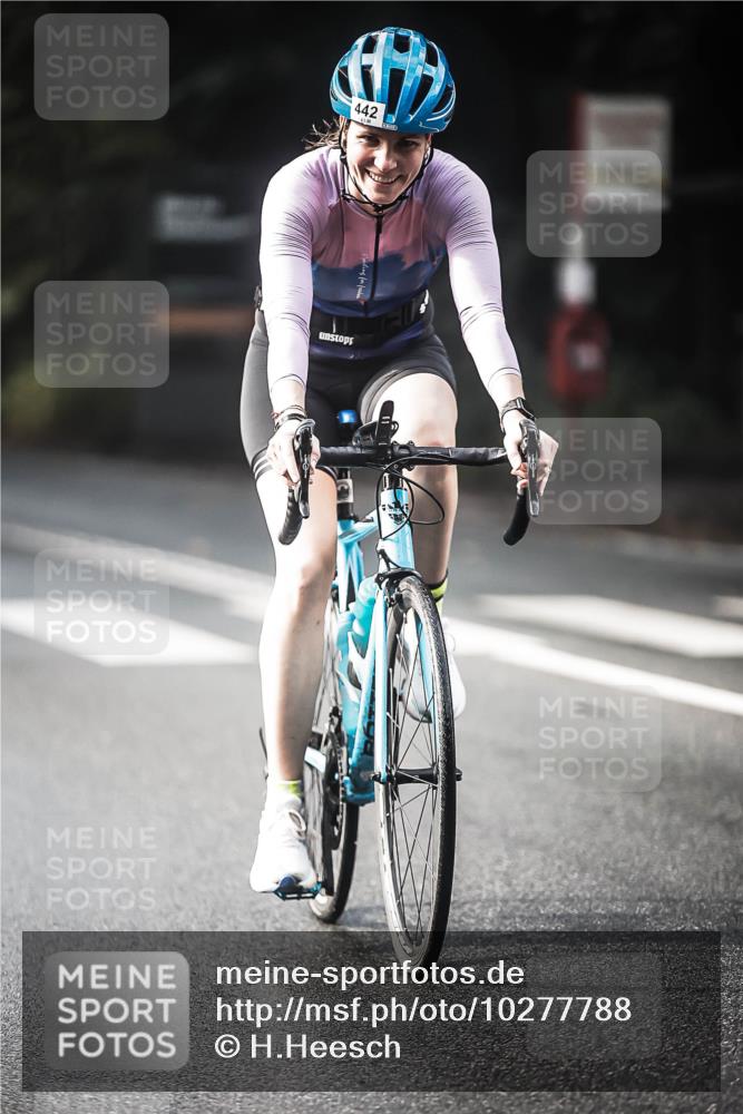 13.09.2026 - Stadtparktriathlon H.Heesch http://msf.ph/oto/10277788 13.09.2026 10:40:46 Radfahren 407, 442, 548 meine-sportfotos.de