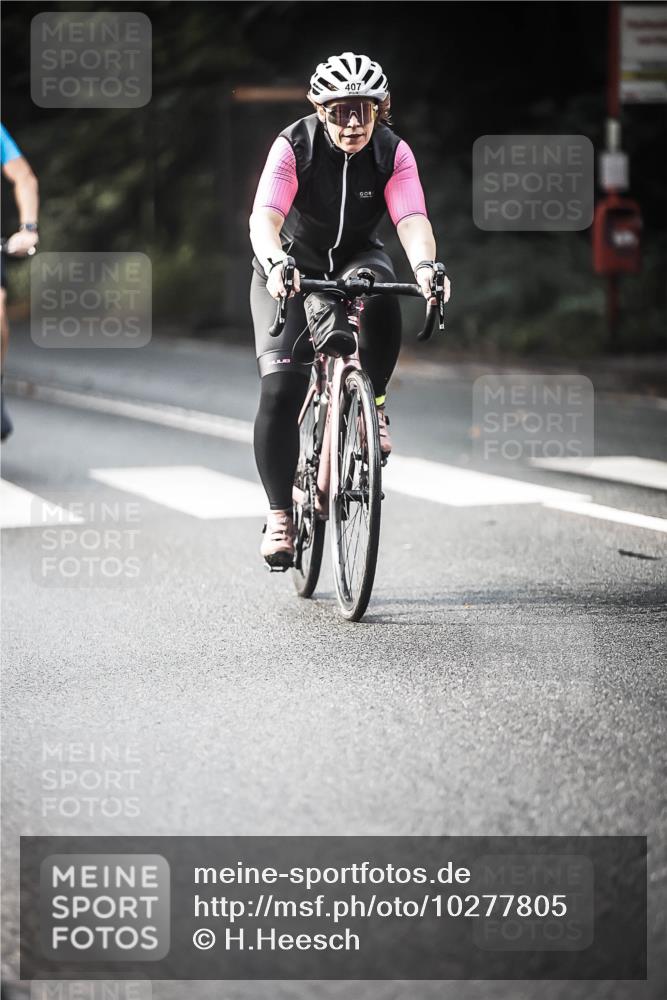 13.09.2026 - Stadtparktriathlon H.Heesch http://msf.ph/oto/10277805 13.09.2026 10:40:49 Radfahren 407, 442, 548, 555 meine-sportfotos.de