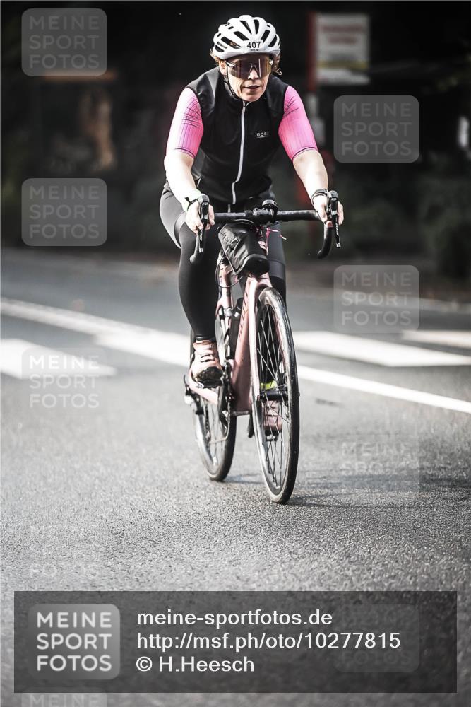 13.09.2026 - Stadtparktriathlon H.Heesch http://msf.ph/oto/10277815 13.09.2026 10:40:49 Radfahren 407, 442, 548, 555 meine-sportfotos.de