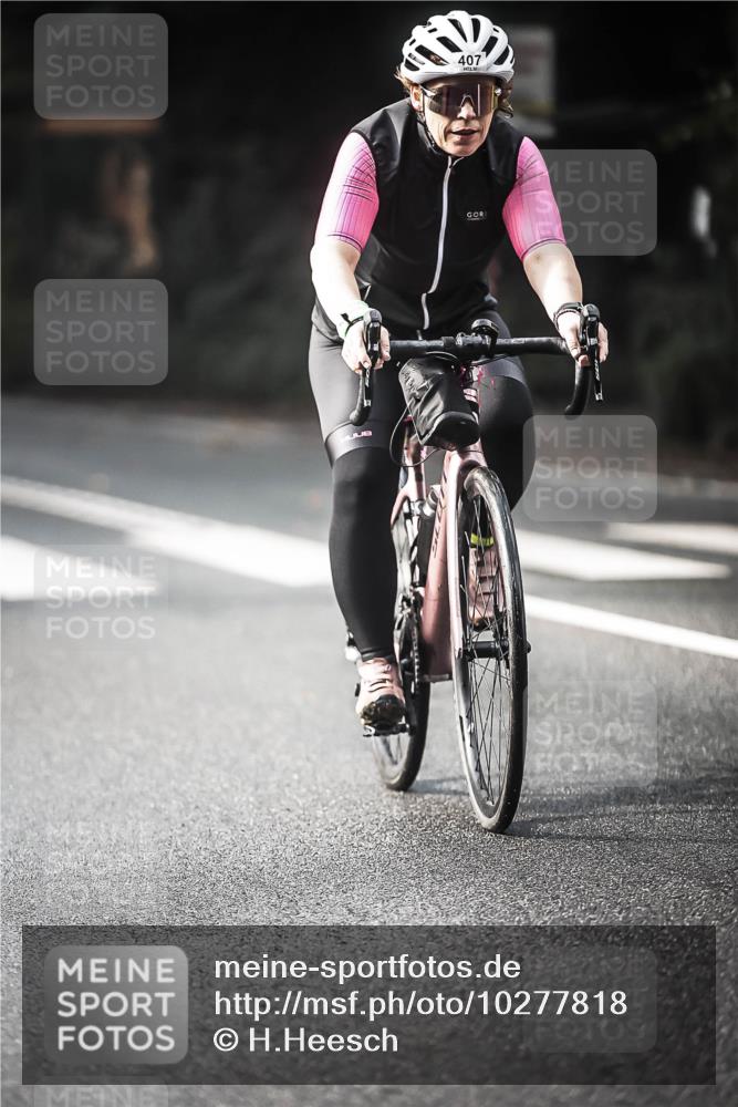 13.09.2026 - Stadtparktriathlon H.Heesch http://msf.ph/oto/10277818 13.09.2026 10:40:49 Radfahren 407, 442, 548, 555 meine-sportfotos.de