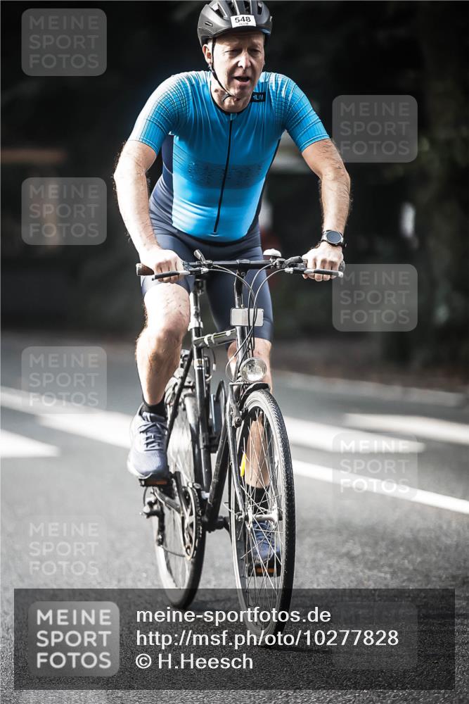 13.09.2026 - Stadtparktriathlon H.Heesch http://msf.ph/oto/10277828 13.09.2026 10:40:50 Radfahren 407, 442, 548, 555 meine-sportfotos.de