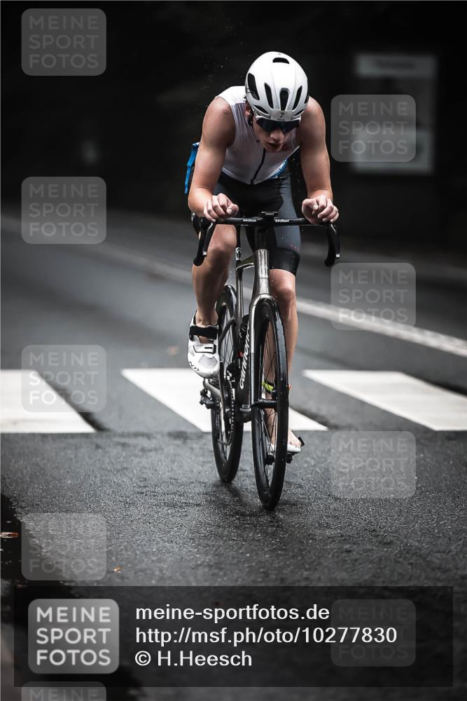 13.09.2026 - Stadtparktriathlon H.Heesch http://msf.ph/oto/10277830 13.09.2026 08:46:27 Radfahren 7 meine-sportfotos.de