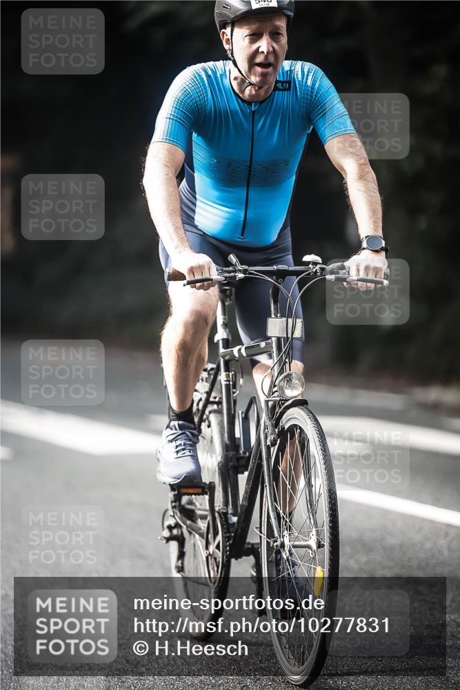 13.09.2026 - Stadtparktriathlon H.Heesch http://msf.ph/oto/10277831 13.09.2026 10:40:50 Radfahren 407, 442, 548, 555 meine-sportfotos.de
