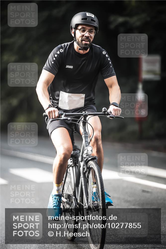13.09.2026 - Stadtparktriathlon H.Heesch http://msf.ph/oto/10277855 13.09.2026 10:40:53 Radfahren 407, 476, 548, 555 meine-sportfotos.de