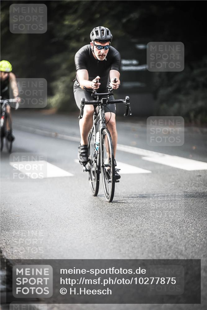 13.09.2026 - Stadtparktriathlon H.Heesch http://msf.ph/oto/10277875 13.09.2026 10:40:58 Radfahren 476, 555, 560 meine-sportfotos.de