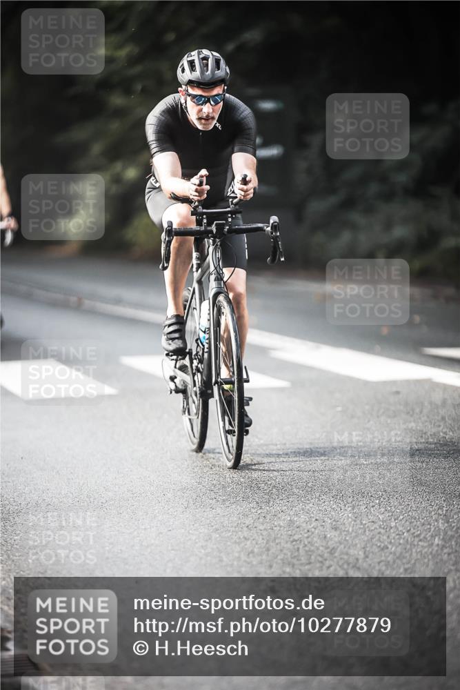 13.09.2026 - Stadtparktriathlon H.Heesch http://msf.ph/oto/10277879 13.09.2026 10:40:58 Radfahren 476, 555, 560 meine-sportfotos.de
