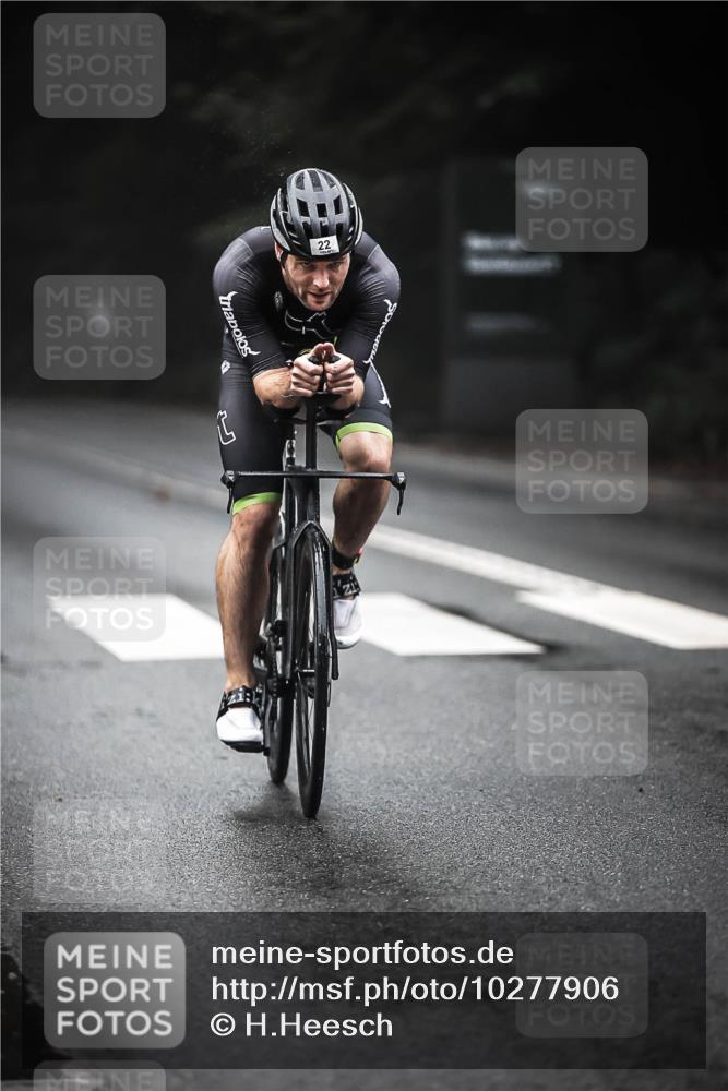 13.09.2026 - Stadtparktriathlon H.Heesch http://msf.ph/oto/10277906 13.09.2026 08:52:47 Radfahren 5, 22, 35 meine-sportfotos.de