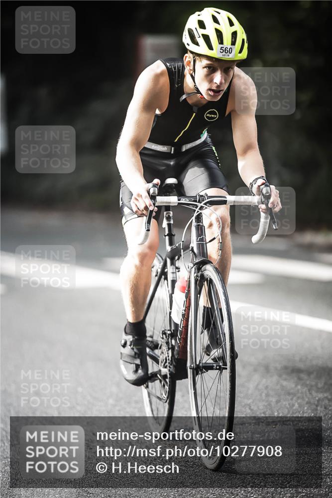 13.09.2026 - Stadtparktriathlon H.Heesch http://msf.ph/oto/10277908 13.09.2026 10:41:01 Radfahren 476, 560 meine-sportfotos.de