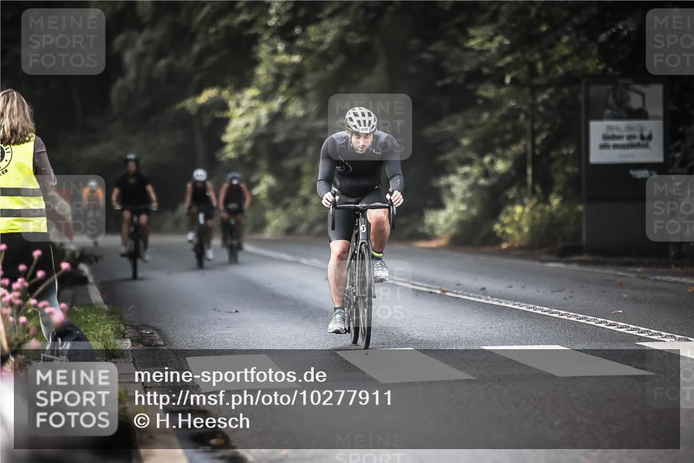 13.09.2026 - Stadtparktriathlon H.Heesch http://msf.ph/oto/10277911 13.09.2026 10:41:07 Radfahren 348, 357, 409, 496 meine-sportfotos.de