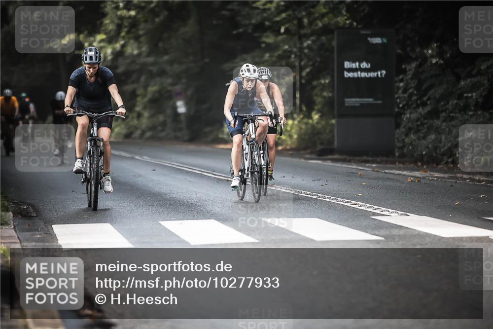 13.09.2026 - Stadtparktriathlon H.Heesch http://msf.ph/oto/10277933 13.09.2026 10:41:10 Radfahren 348, 357, 409, 489, 496 meine-sportfotos.de