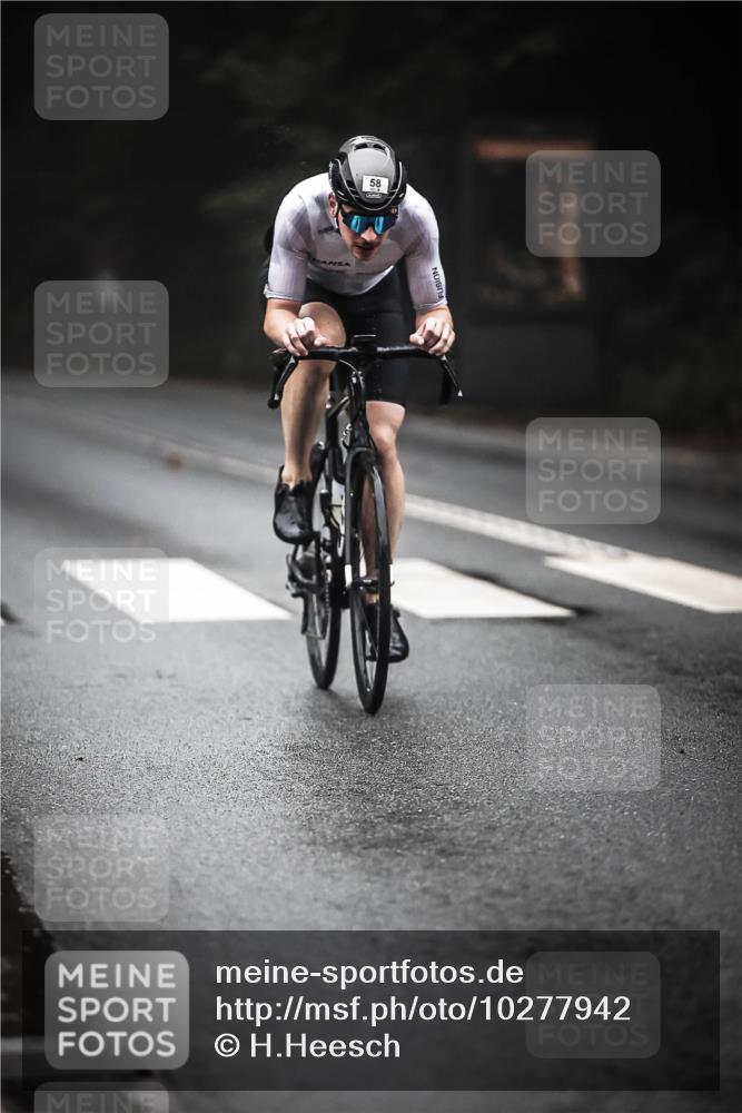 13.09.2026 - Stadtparktriathlon H.Heesch http://msf.ph/oto/10277942 13.09.2026 08:53:06 Radfahren 7, 40, 58 meine-sportfotos.de