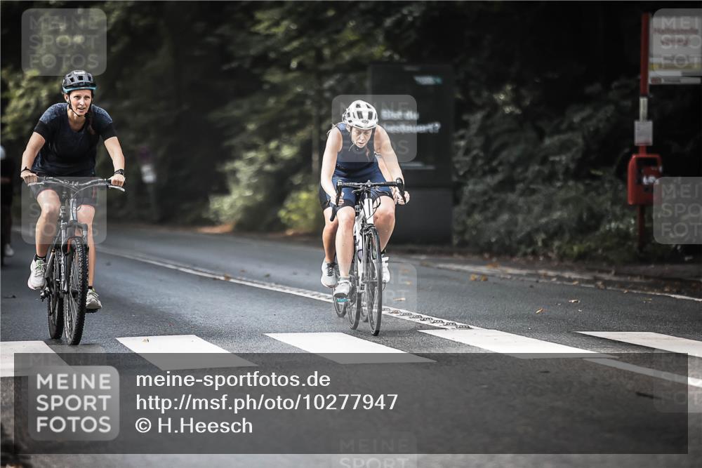 13.09.2026 - Stadtparktriathlon H.Heesch http://msf.ph/oto/10277947 13.09.2026 10:41:11 Radfahren 348, 357, 409, 489, 496, 503 meine-sportfotos.de