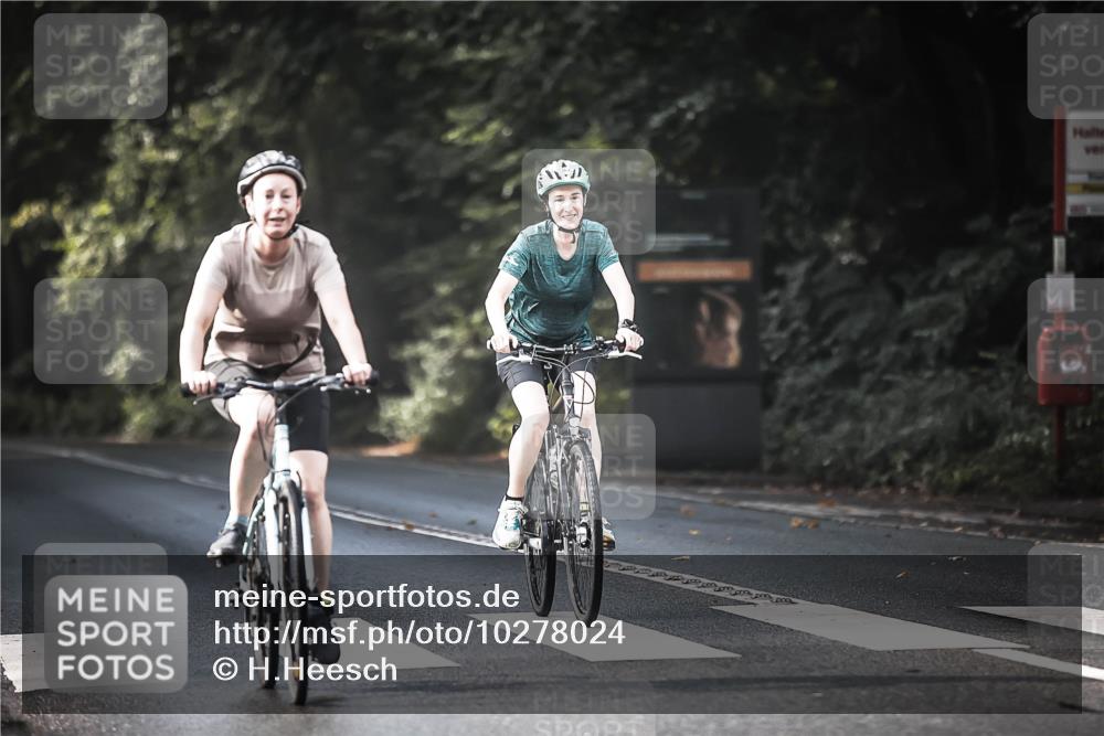 13.09.2026 - Stadtparktriathlon H.Heesch http://msf.ph/oto/10278024 13.09.2026 10:41:21 Radfahren 366, 401, 503, 531 meine-sportfotos.de