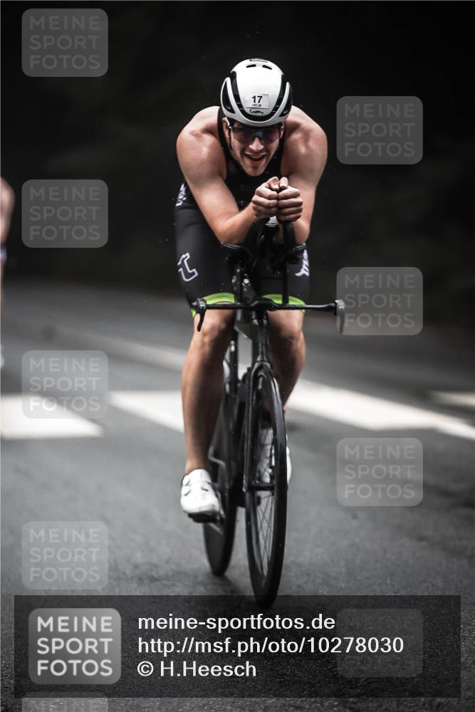 13.09.2026 - Stadtparktriathlon H.Heesch http://msf.ph/oto/10278030 13.09.2026 08:53:55 Radfahren 14, 17, 33, 50 meine-sportfotos.de