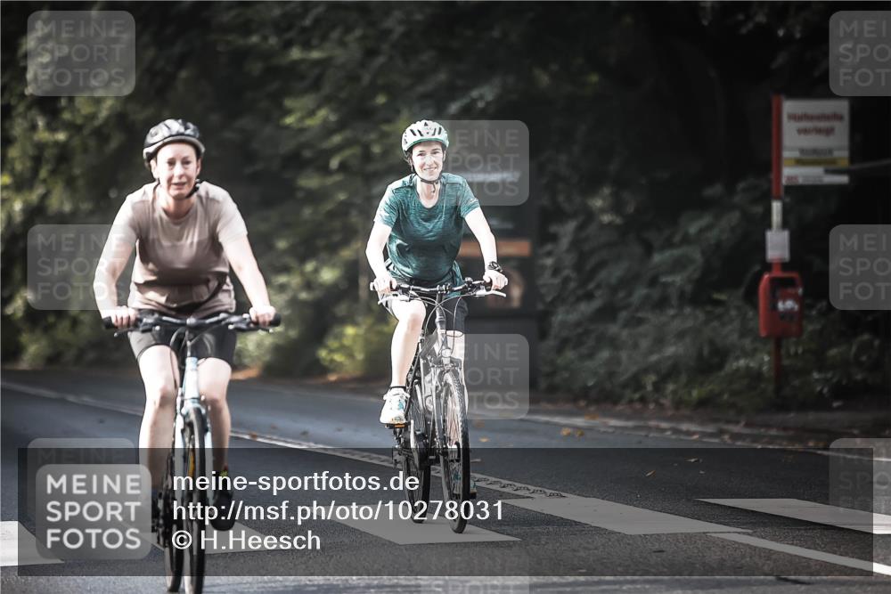 13.09.2026 - Stadtparktriathlon H.Heesch http://msf.ph/oto/10278031 13.09.2026 10:41:21 Radfahren 366, 401, 503, 531 meine-sportfotos.de