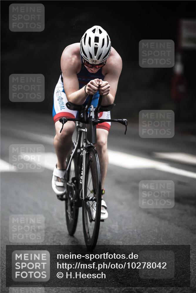13.09.2026 - Stadtparktriathlon H.Heesch http://msf.ph/oto/10278042 13.09.2026 08:53:57 Radfahren 14, 17, 33, 34, 41, 50 meine-sportfotos.de