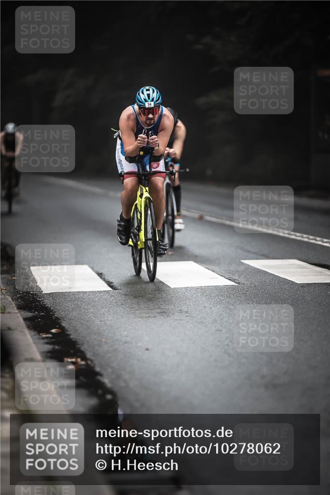 13.09.2026 - Stadtparktriathlon H.Heesch http://msf.ph/oto/10278062 13.09.2026 08:54:02 Radfahren 18, 33, 34, 41, 50 meine-sportfotos.de