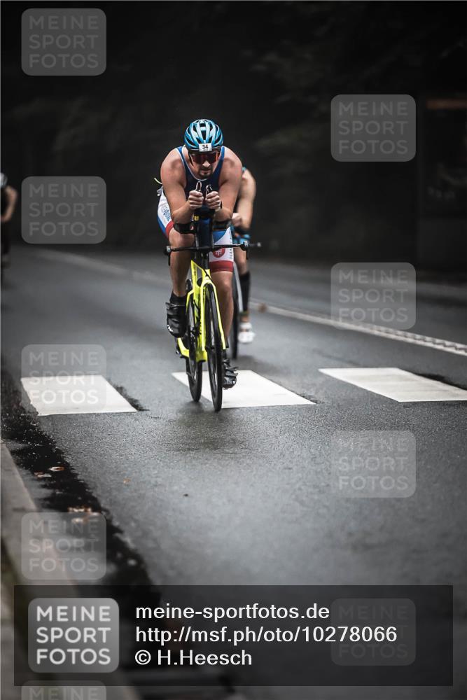 13.09.2026 - Stadtparktriathlon H.Heesch http://msf.ph/oto/10278066 13.09.2026 08:54:02 Radfahren 18, 33, 34, 41, 50 meine-sportfotos.de