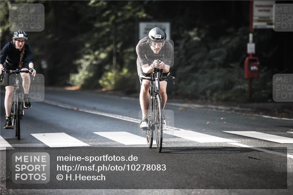 13.09.2026 - Stadtparktriathlon H.Heesch http://msf.ph/oto/10278083 13.09.2026 10:41:35 Radfahren 368, 387, 395, 538, 554 meine-sportfotos.de