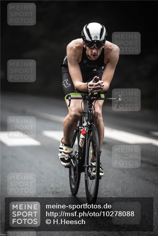 13.09.2026 - Stadtparktriathlon H.Heesch http://msf.ph/oto/10278088 13.09.2026 08:54:05 Radfahren 18, 34, 41 meine-sportfotos.de