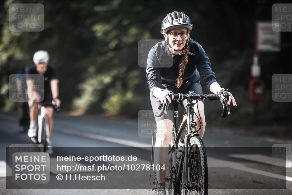 13.09.2026 - Stadtparktriathlon H.Heesch http://msf.ph/oto/10278104 13.09.2026 10:41:36 Radfahren 368, 387, 395, 431, 538, 554, 586 meine-sportfotos.de