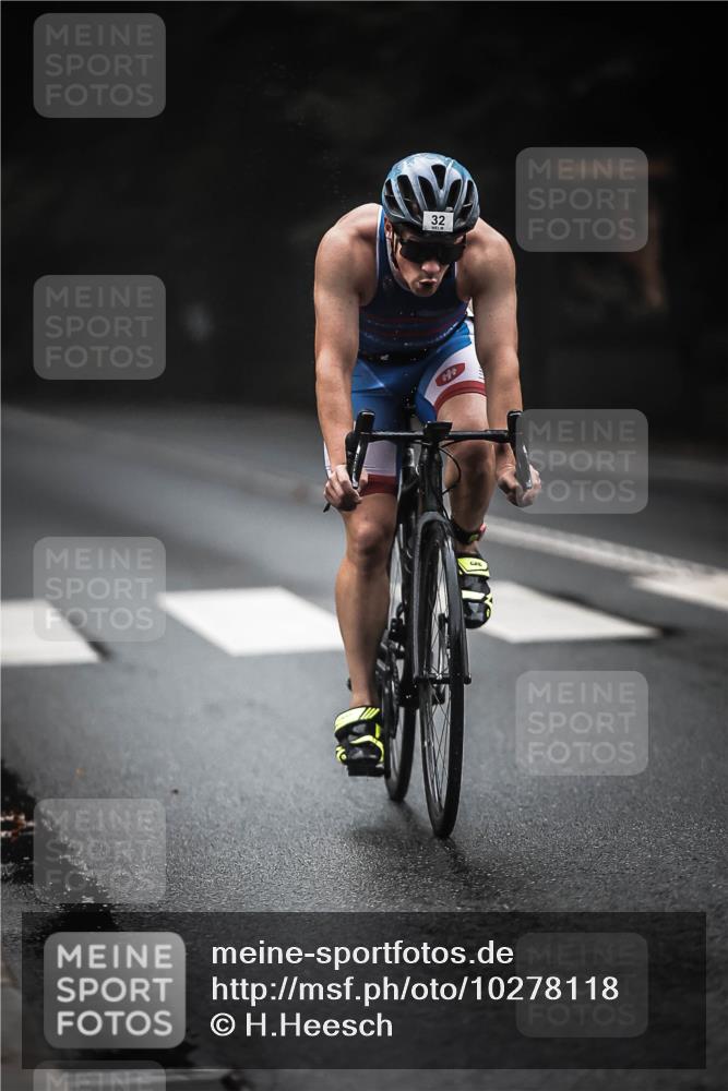 13.09.2026 - Stadtparktriathlon H.Heesch http://msf.ph/oto/10278118 13.09.2026 08:54:34 Radfahren 32, 52, 61 meine-sportfotos.de