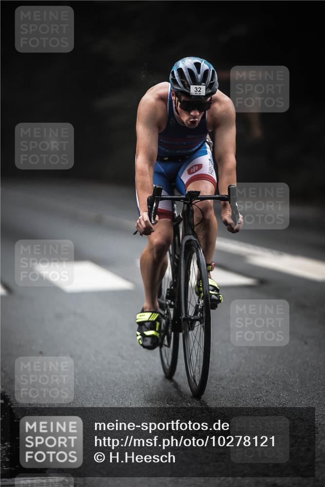 13.09.2026 - Stadtparktriathlon H.Heesch http://msf.ph/oto/10278121 13.09.2026 08:54:34 Radfahren 32, 52, 61 meine-sportfotos.de