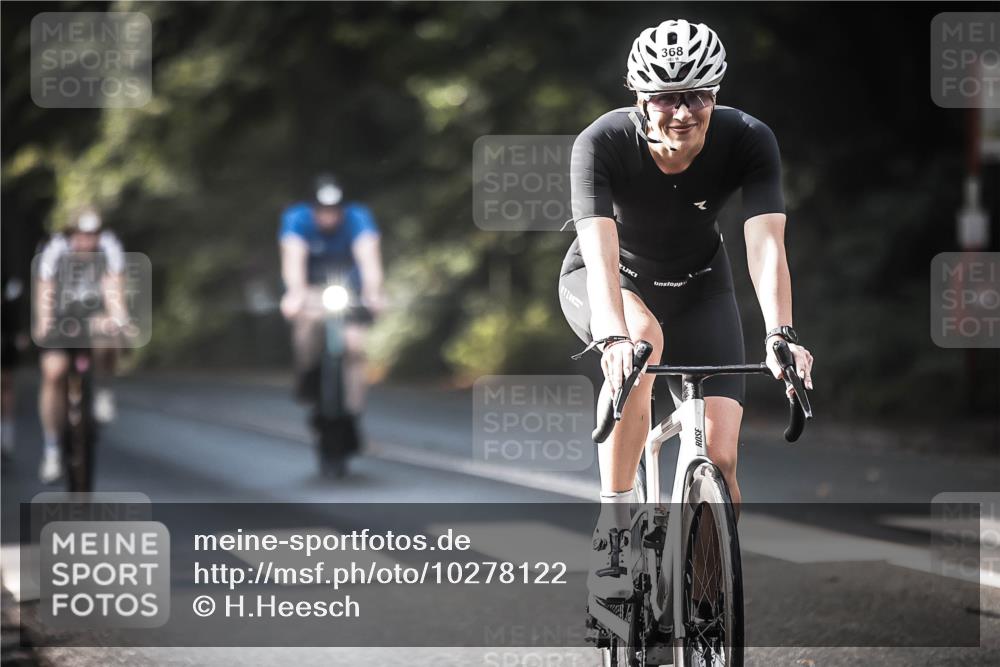 13.09.2026 - Stadtparktriathlon H.Heesch http://msf.ph/oto/10278122 13.09.2026 10:41:38 Radfahren 368, 387, 431, 478, 538, 554, 586 meine-sportfotos.de