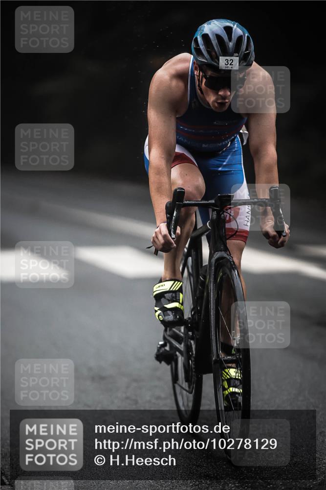 13.09.2026 - Stadtparktriathlon H.Heesch http://msf.ph/oto/10278129 13.09.2026 08:54:34 Radfahren 32, 52, 61 meine-sportfotos.de