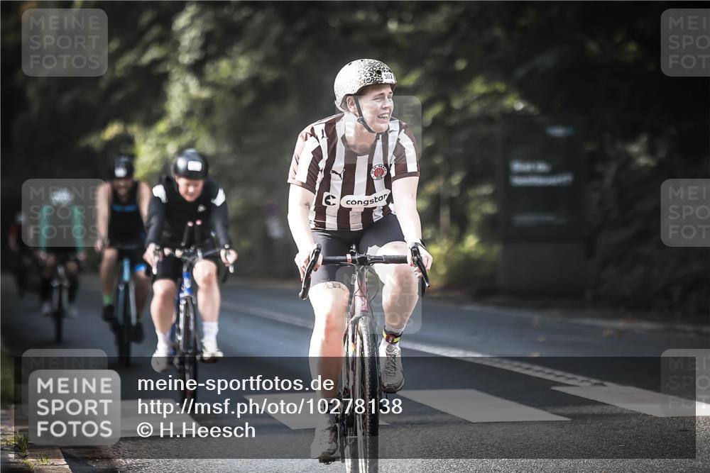 13.09.2026 - Stadtparktriathlon H.Heesch http://msf.ph/oto/10278138 13.09.2026 10:41:40 Radfahren 368, 387, 431, 478, 538, 554, 586 meine-sportfotos.de