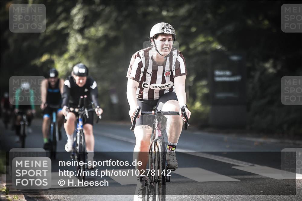 13.09.2026 - Stadtparktriathlon H.Heesch http://msf.ph/oto/10278142 13.09.2026 10:41:40 Radfahren 368, 387, 431, 478, 538, 554, 586 meine-sportfotos.de