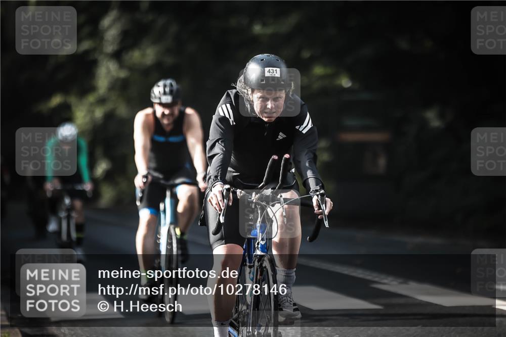 13.09.2026 - Stadtparktriathlon H.Heesch http://msf.ph/oto/10278146 13.09.2026 10:41:42 Radfahren 368, 387, 431, 478, 554, 583, 586 meine-sportfotos.de