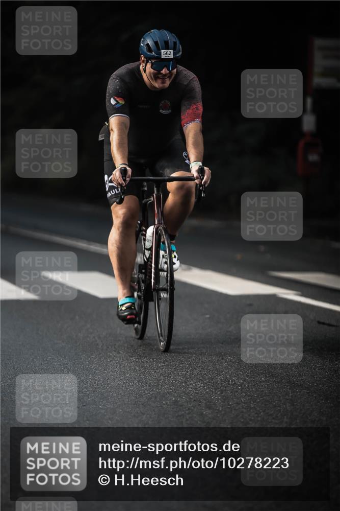 13.09.2026 - Stadtparktriathlon H.Heesch http://msf.ph/oto/10278223 13.09.2026 10:41:55 Radfahren 283, 471, 510, 562 meine-sportfotos.de