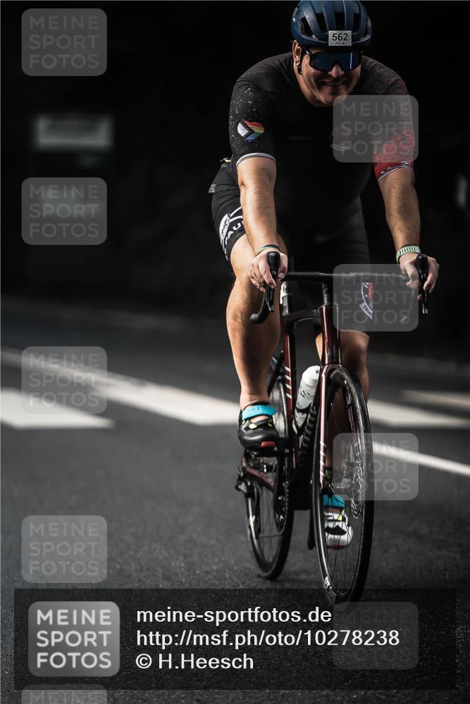 13.09.2026 - Stadtparktriathlon H.Heesch http://msf.ph/oto/10278238 13.09.2026 10:41:55 Radfahren 283, 471, 510, 562 meine-sportfotos.de
