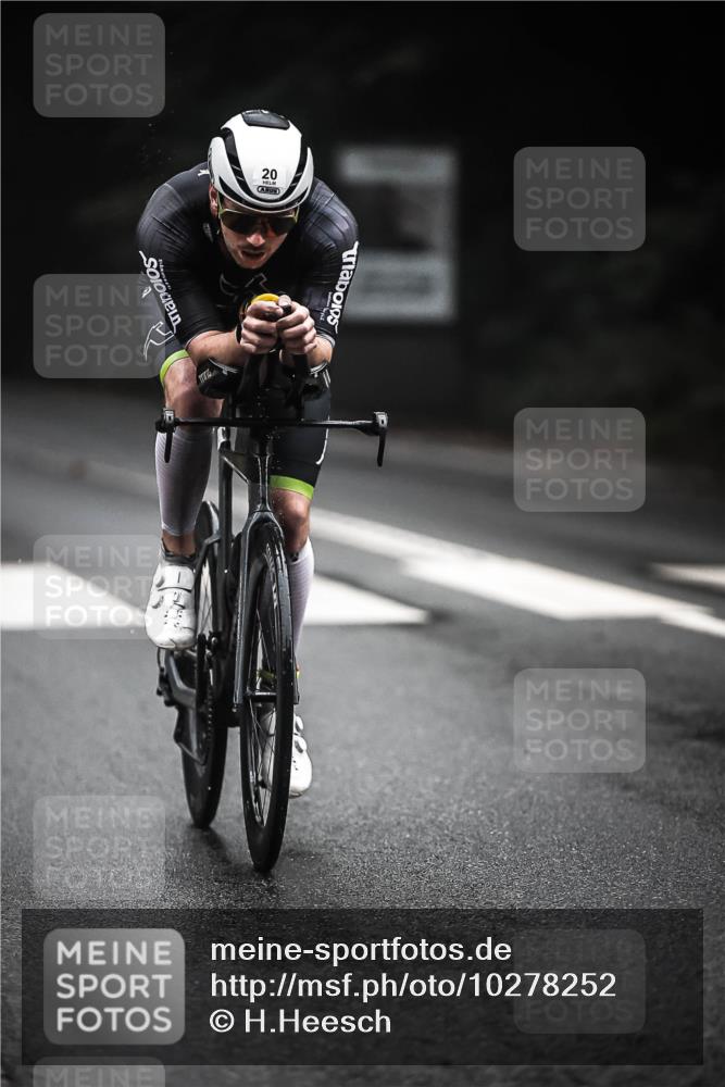 13.09.2026 - Stadtparktriathlon H.Heesch http://msf.ph/oto/10278252 13.09.2026 08:55:16 Radfahren 20, 39, 49 meine-sportfotos.de
