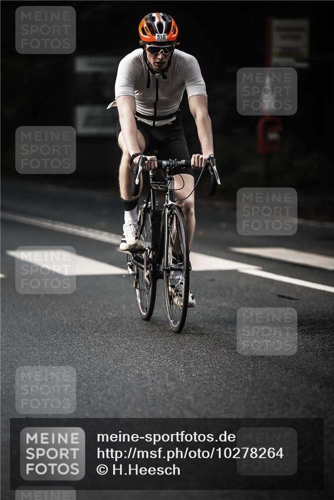 13.09.2026 - Stadtparktriathlon H.Heesch http://msf.ph/oto/10278264 13.09.2026 10:41:58 Radfahren 283, 471, 510, 562 meine-sportfotos.de