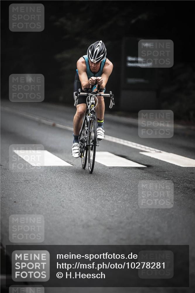 13.09.2026 - Stadtparktriathlon H.Heesch http://msf.ph/oto/10278281 13.09.2026 08:55:20 Radfahren 20, 39, 49 meine-sportfotos.de