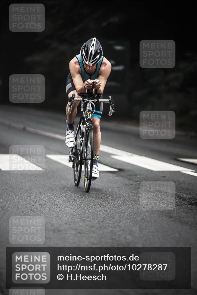 13.09.2026 - Stadtparktriathlon H.Heesch http://msf.ph/oto/10278287 13.09.2026 08:55:21 Radfahren 20, 39, 49 meine-sportfotos.de