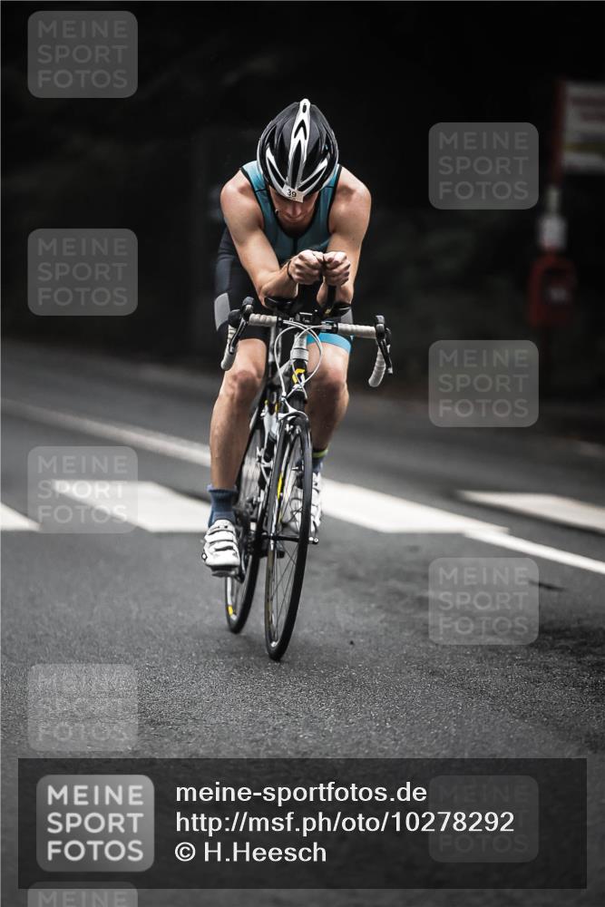 13.09.2026 - Stadtparktriathlon H.Heesch http://msf.ph/oto/10278292 13.09.2026 08:55:21 Radfahren 20, 39, 49 meine-sportfotos.de