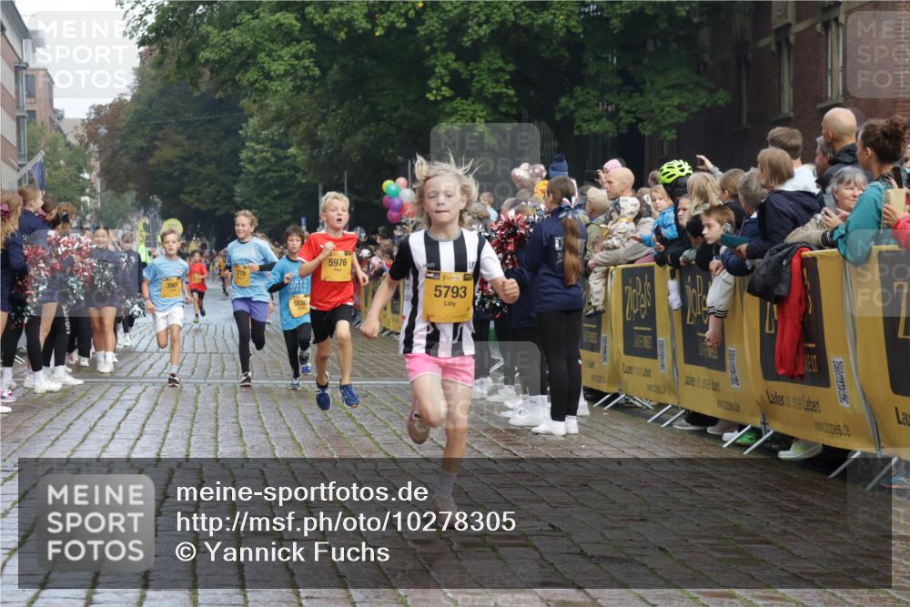 13.09.2026 - Kiel Lauf Yannick Fuchs http://msf.ph/oto/10278305 13.09.2026 08:51:17 Ziel 909, 1238, 1724, 3683, 4159, 4741, 5010, 5211, 7033, 10463, 10970, 11688, 496, 497, 1724, 2125, 2343, 3106, 5792, 5959, 9612, 10957, 10970, 10987, 444, 1243, 5439, 5793, 5906, 5976, 6699, 8206, 8657, 8883, 9379, 9929, 2125, 2443, 3106, 5792 meine-sportfotos.de