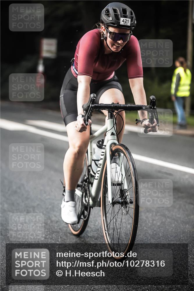 13.09.2026 - Stadtparktriathlon H.Heesch http://msf.ph/oto/10278316 13.09.2026 10:42:09 Radfahren 359, 399, 421, 447, 513, 530 meine-sportfotos.de